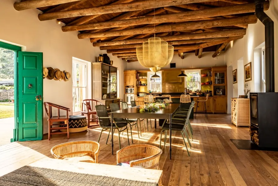 India House dining area