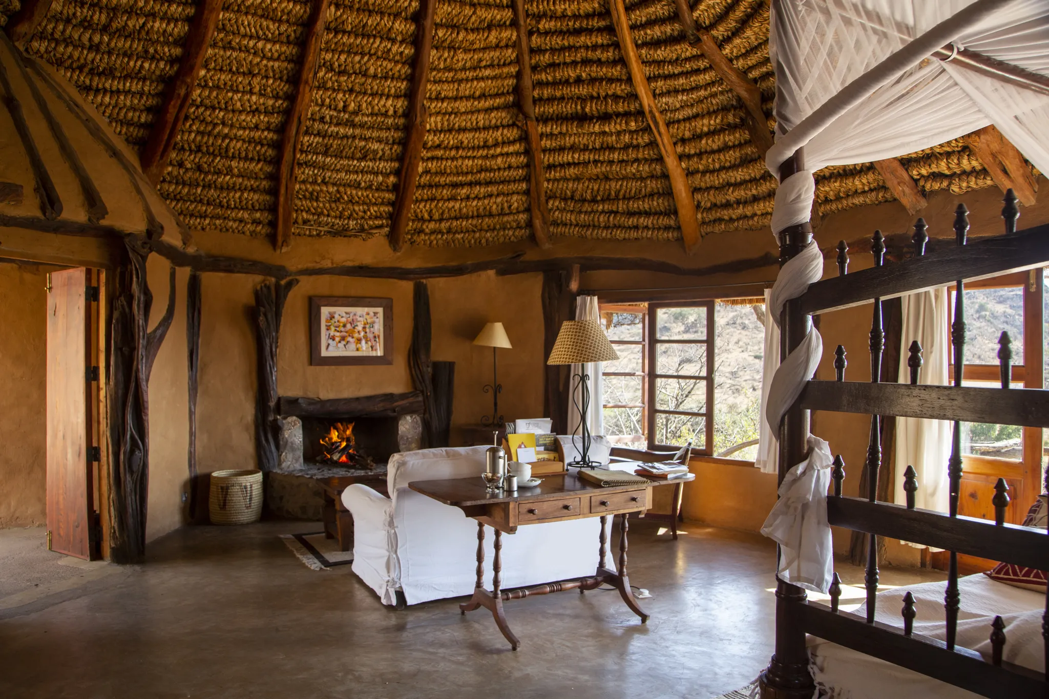 Hillside room: sitting area