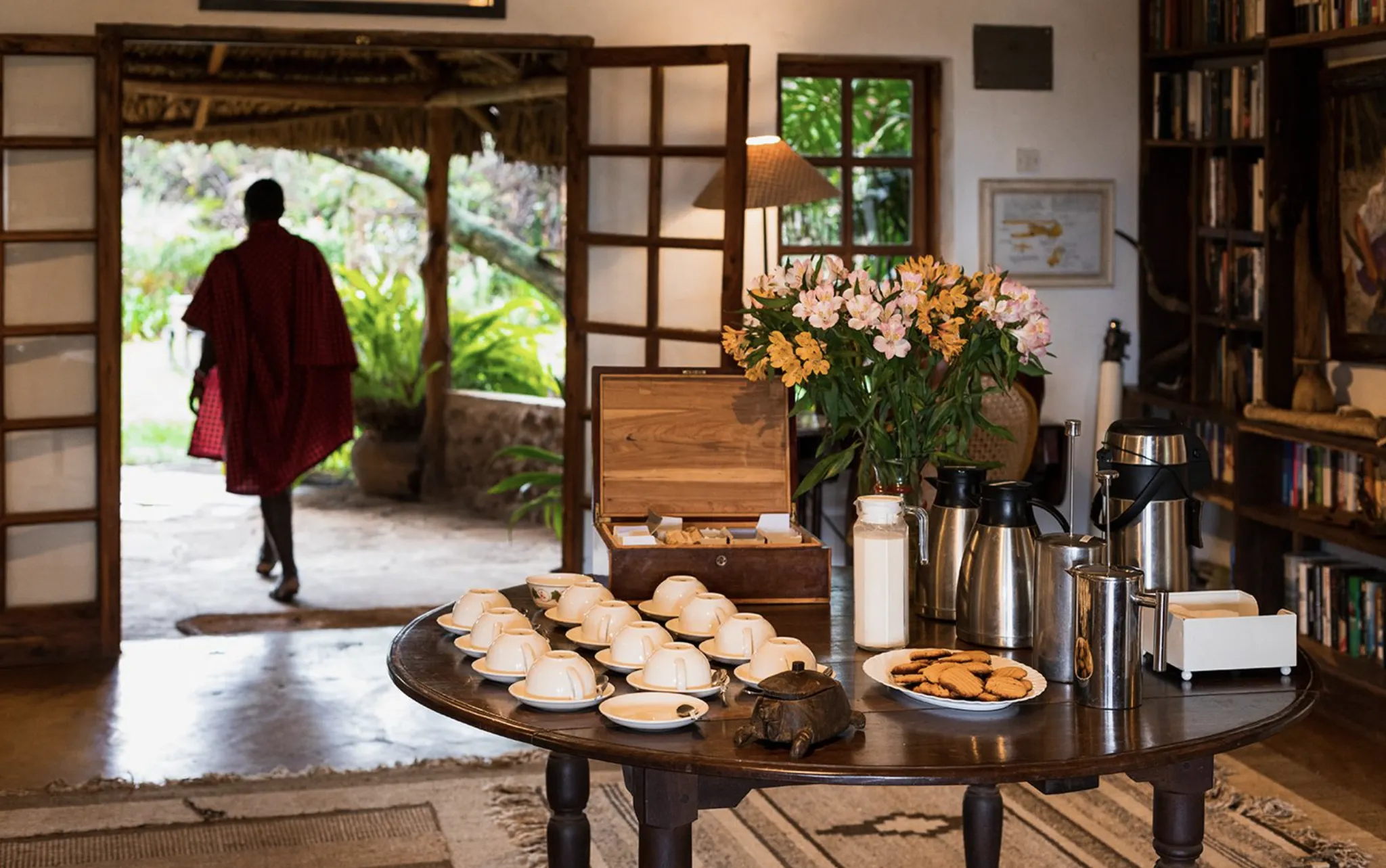 Main house: tea time