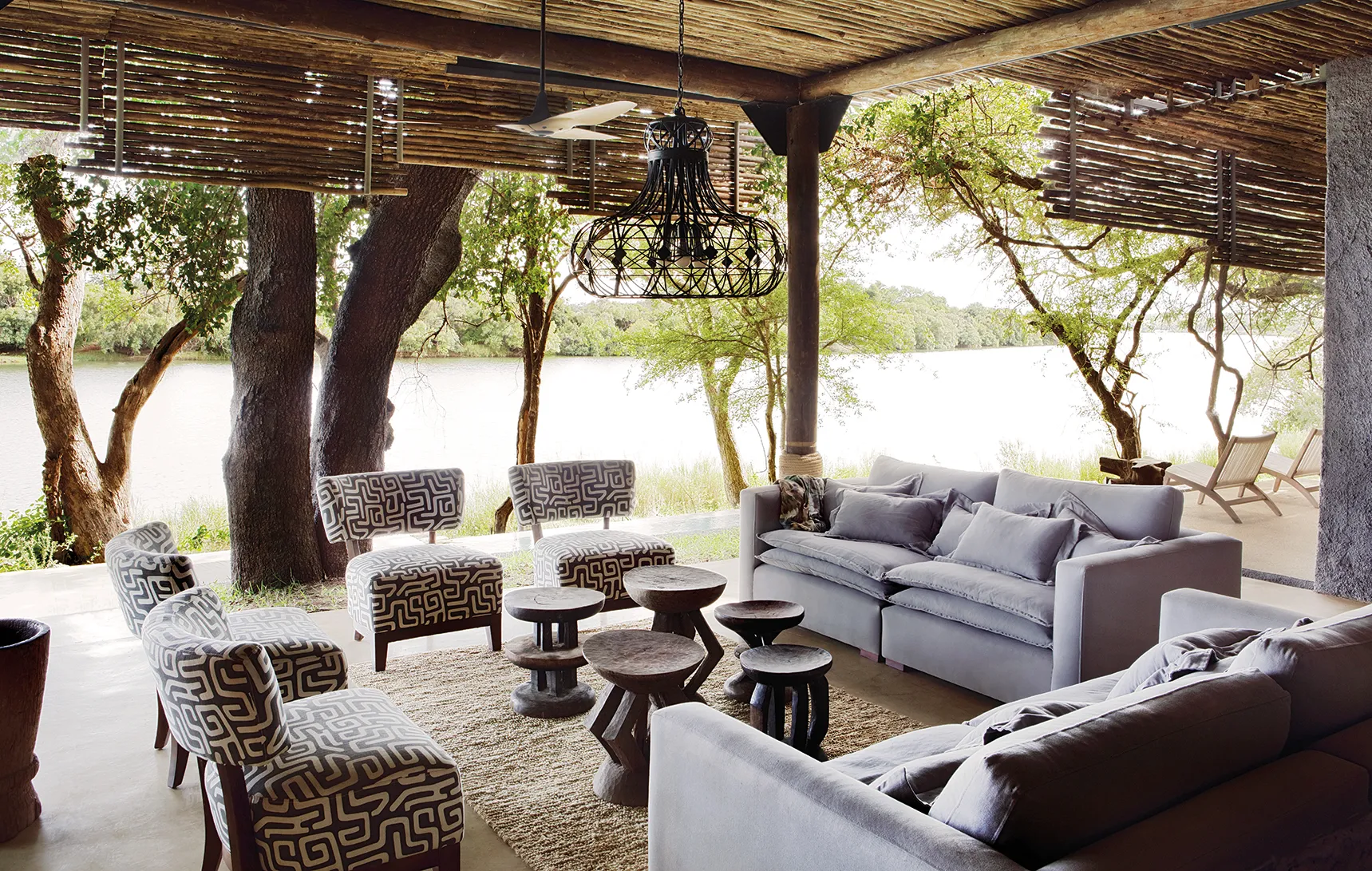 Matetsi River House Indoor-Outdoor flows