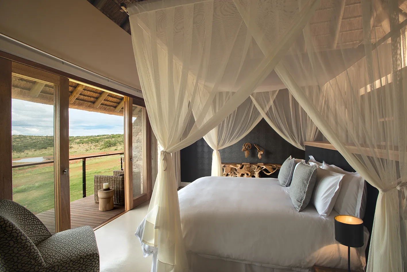 Mhondoro Safari Lodge and Villa