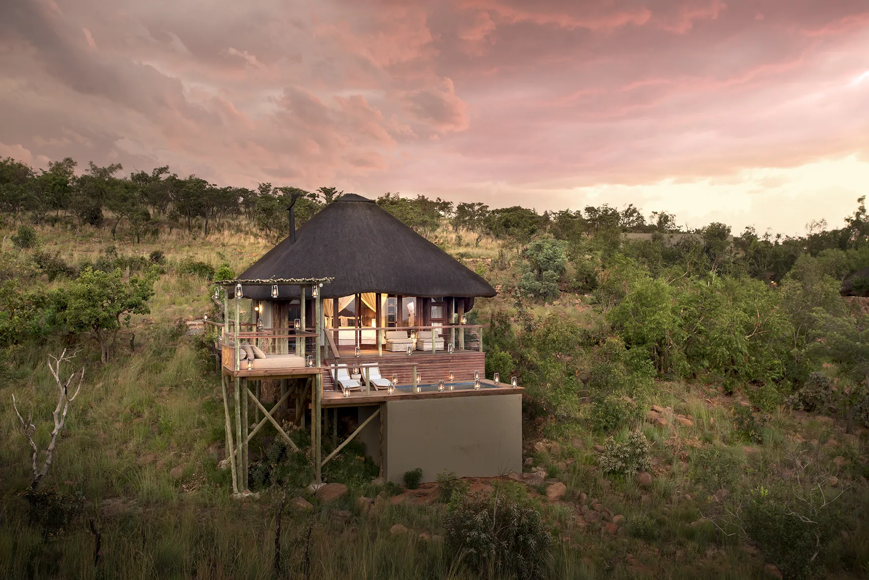 Mhondoro Safari Lodge and Villa