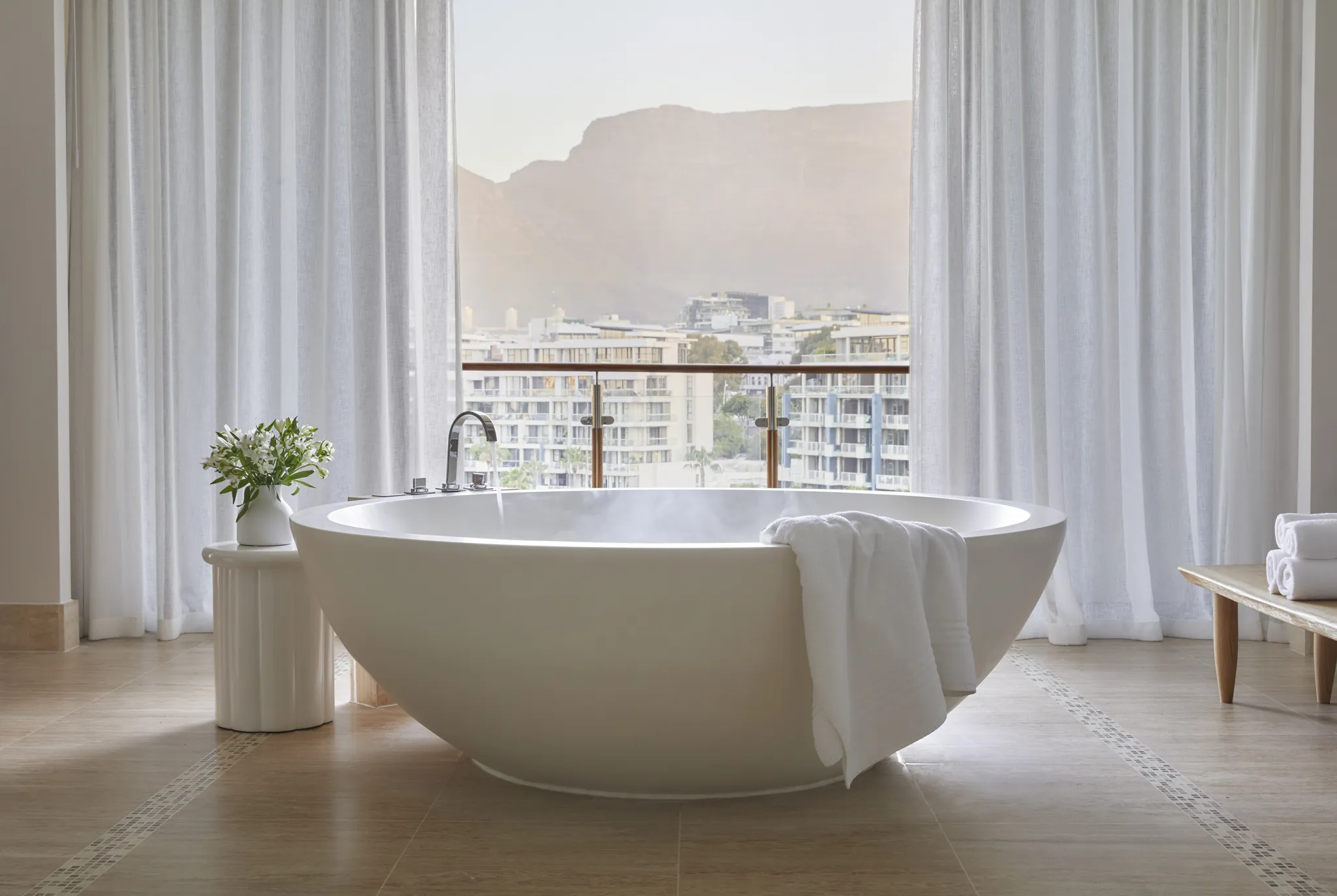One&Only Cape Town Table Mountain Suite
