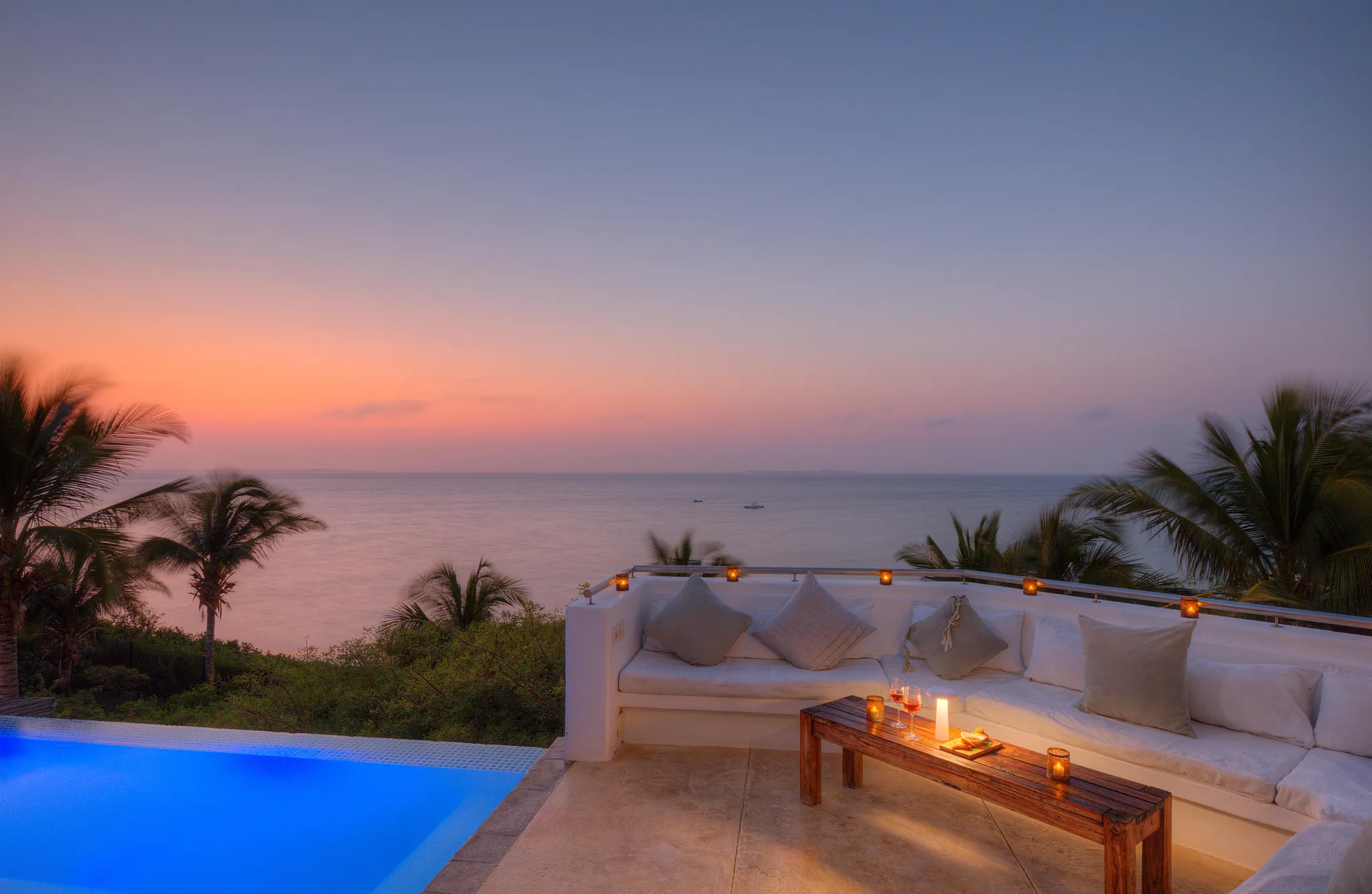 MAIN VILLA FRONT PATIO